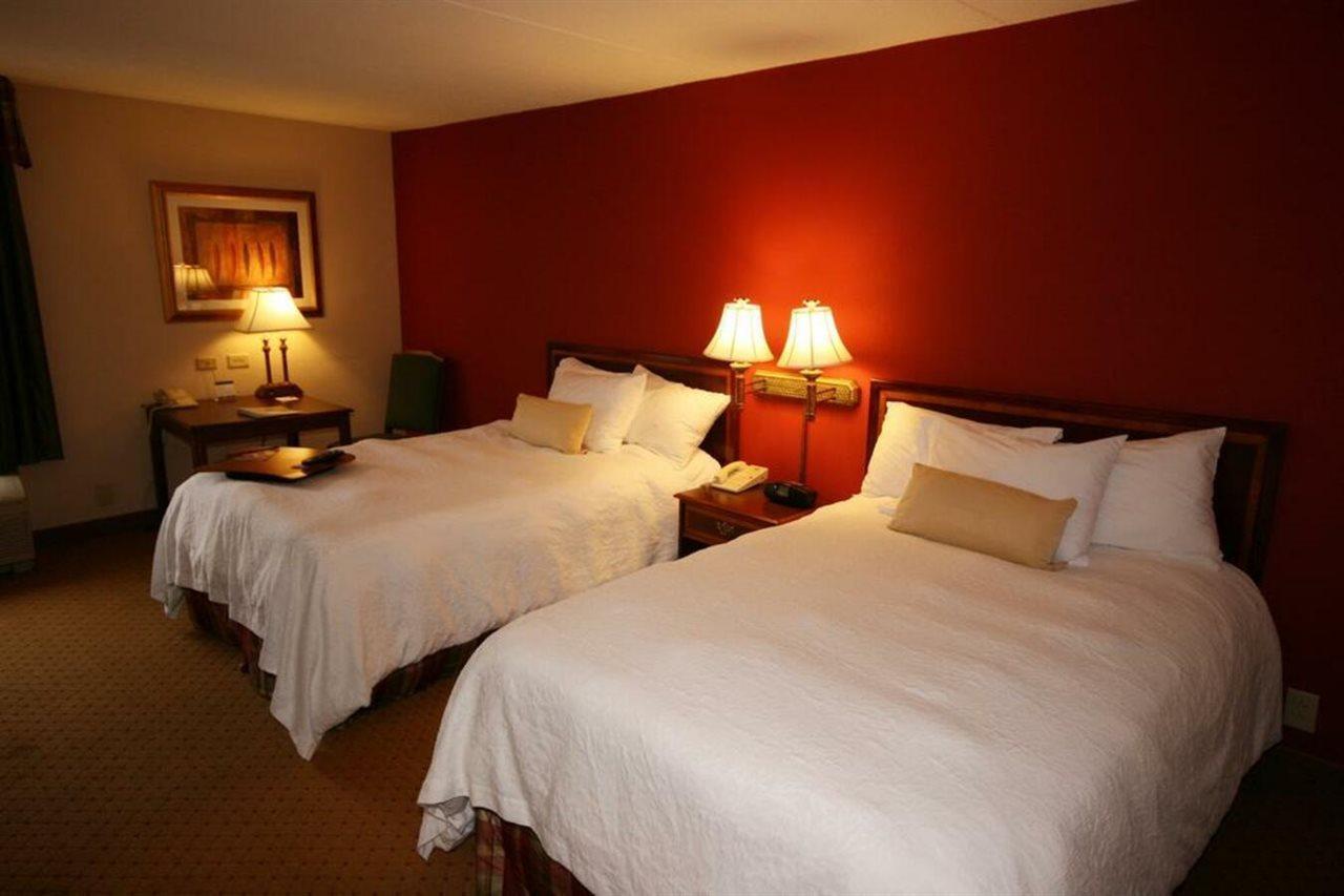 Hampton Inn Pennsville Eksteriør billede
