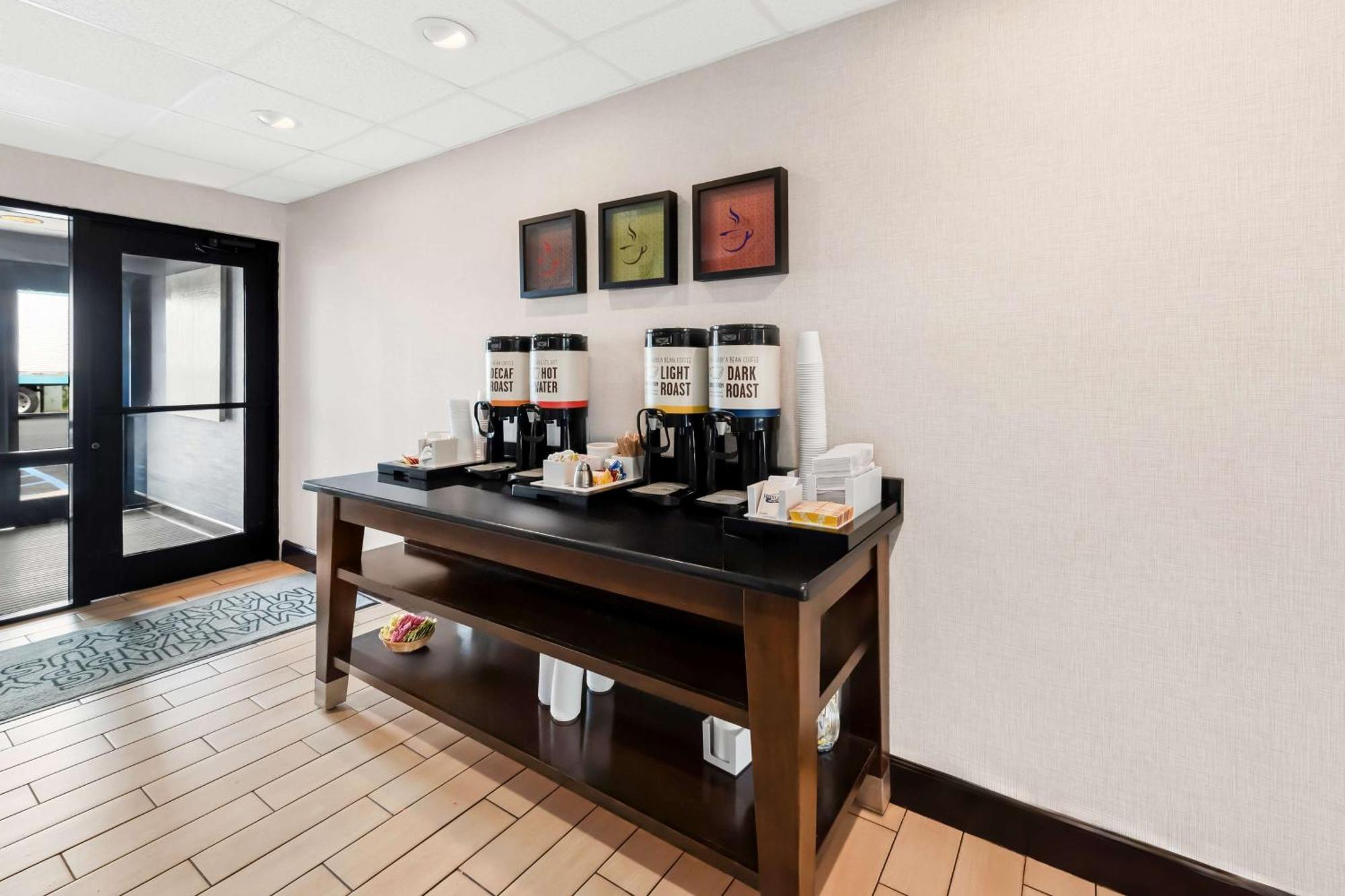 Hampton Inn Pennsville Eksteriør billede